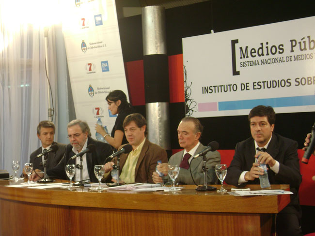 Gustavo Lopez, Eduardo Aliverti, Guillermo Mastrini, Manuel Baladrón, Gabriel Mariotto