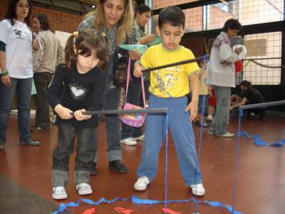 La Asociación civil “Creactivar Redes Comunitarias” organizó la quinta edición de la Feria de Juegos este sábado 27 de septiembre, en el Centro Cultural Fortunato Lacámera, San Juan 353. 