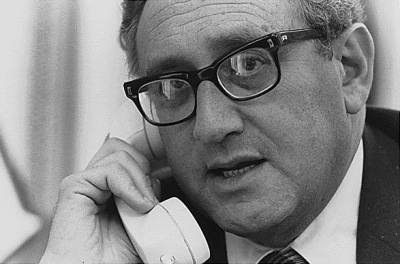 Heinz Alfred Kissinger participó en la organización de los golpes militares de Chile, Uruguay y Argentina en los años 1973 y 1976
